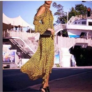 🌼DVF Ruffled leopard-print silk wrap maxi dress